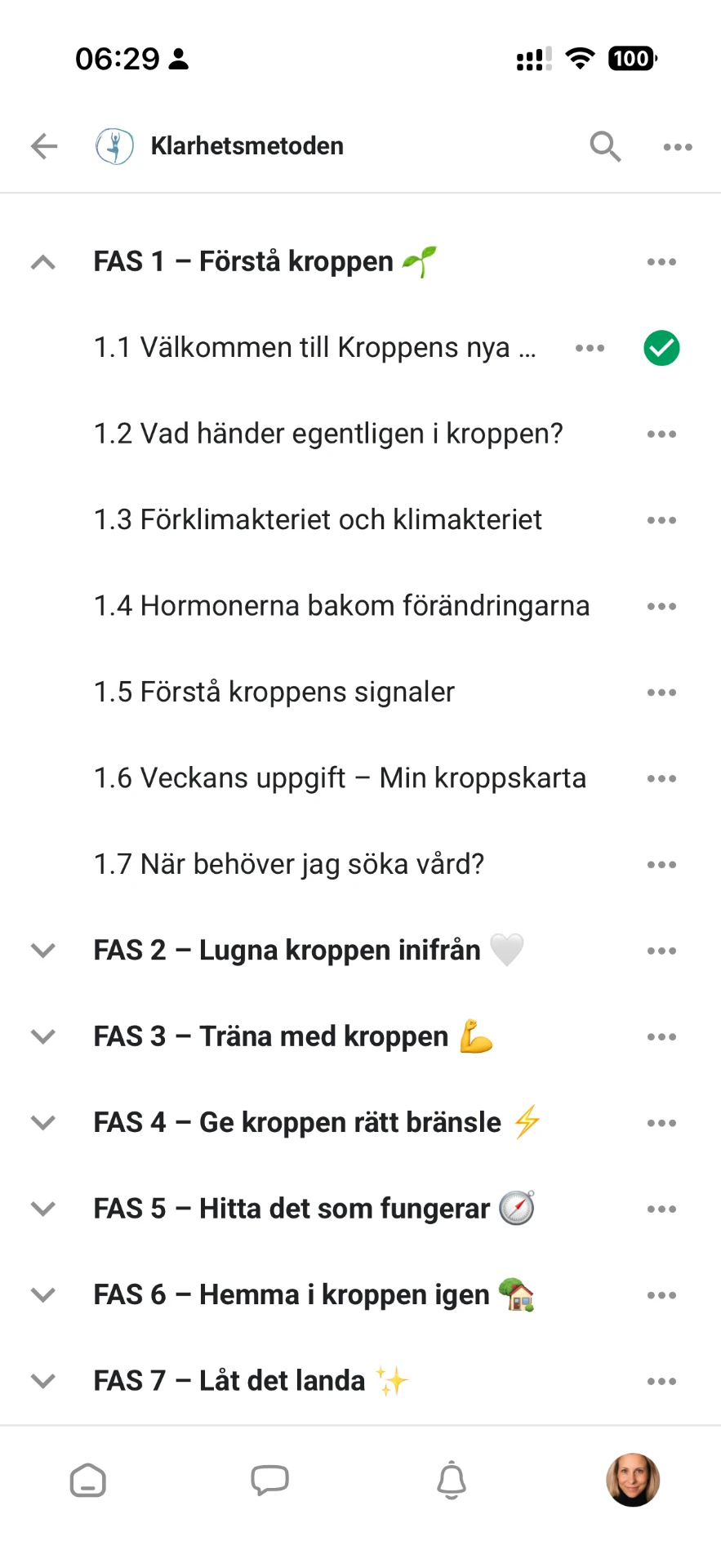 Autentisk vy av kursplattformen med avsnitt 1.2 Vad händer egentligen i kroppen